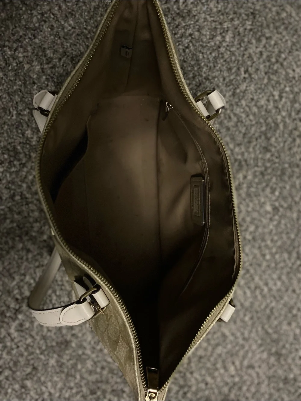 Classic Signature Coach Tote Bag in Light Beige and White